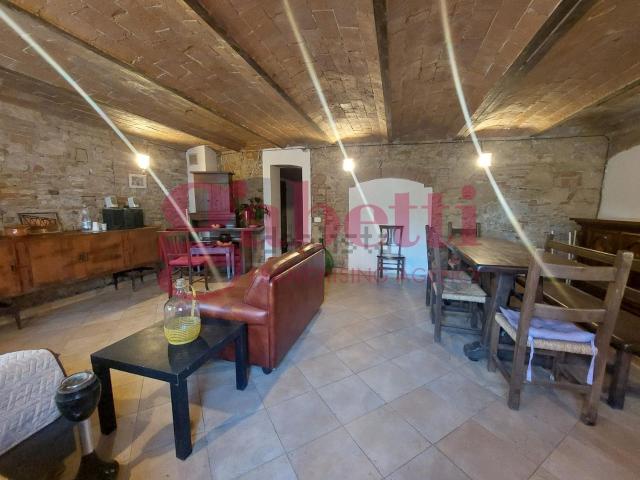 Appartamento in vendita a Collesalvetti, Toscana