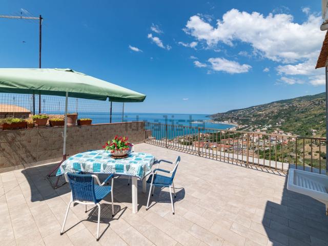 Appartamento in vendita a Cetraro Paese, Calabria
