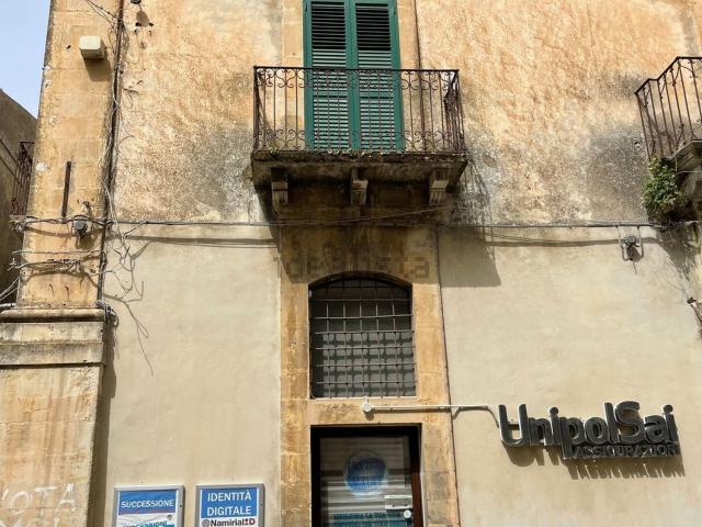 Appartamento in vendita a Chiaramonte Gulfi, Sicilia