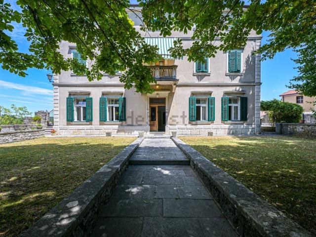 Appartamento in vendita a Aurisina, Friuli-Venezia Giulia