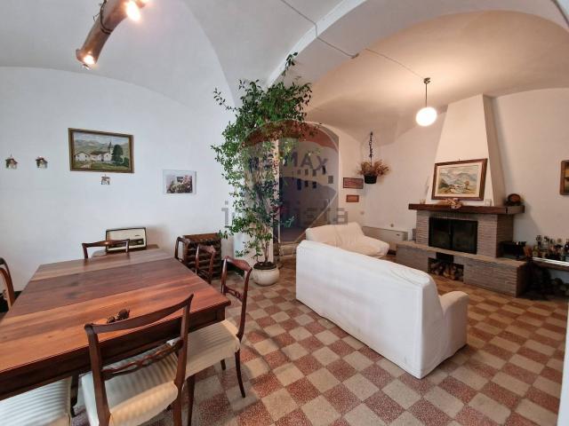 Appartamento in vendita a Barrea, Abruzzo