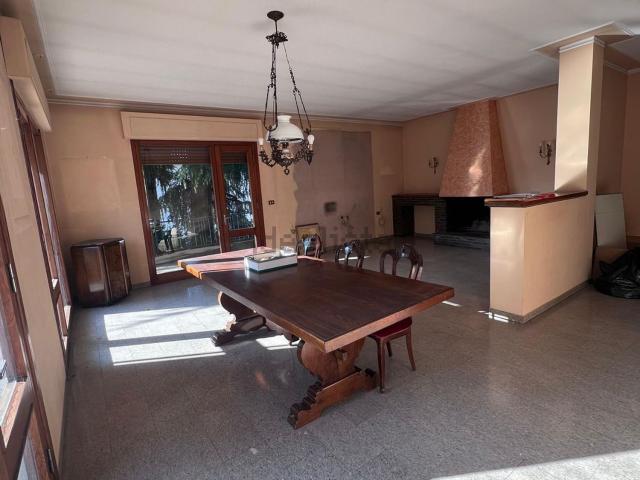 Appartamento in vendita a Alte Ceccato, Montecchio Maggiore