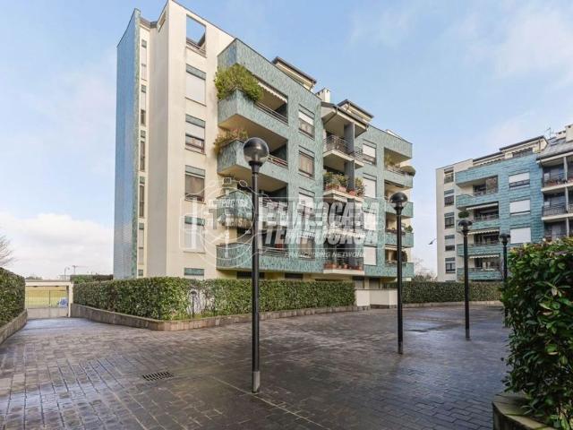 Appartamento in vendita a Redecesio, Segrate