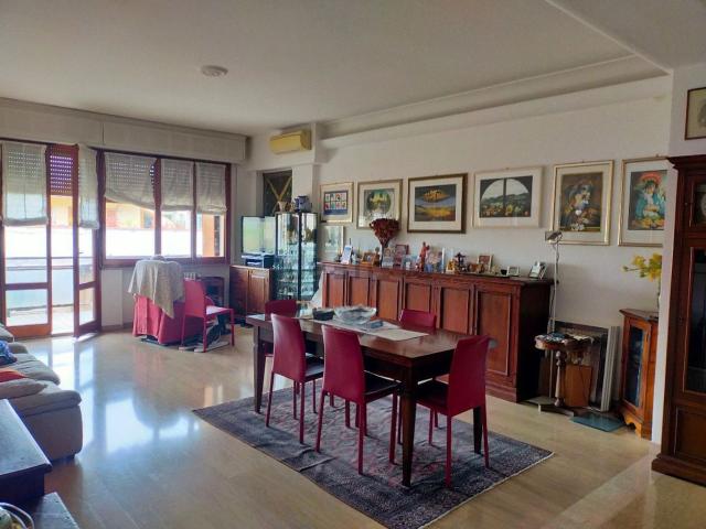 Appartamento in vendita a Centro Storico, Marche