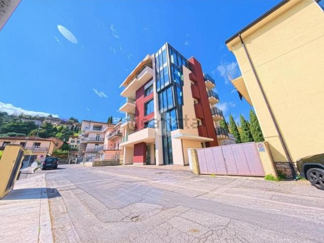 Appartamento in vendita a Grezzana, Veneto