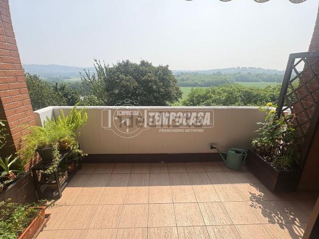 Appartamento in vendita a Casnate con Bernate, Casnate