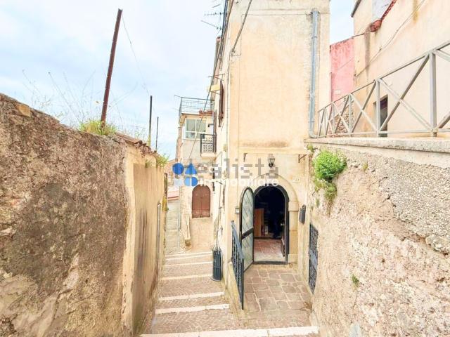 Appartamento in vendita a Presenzano, Campania