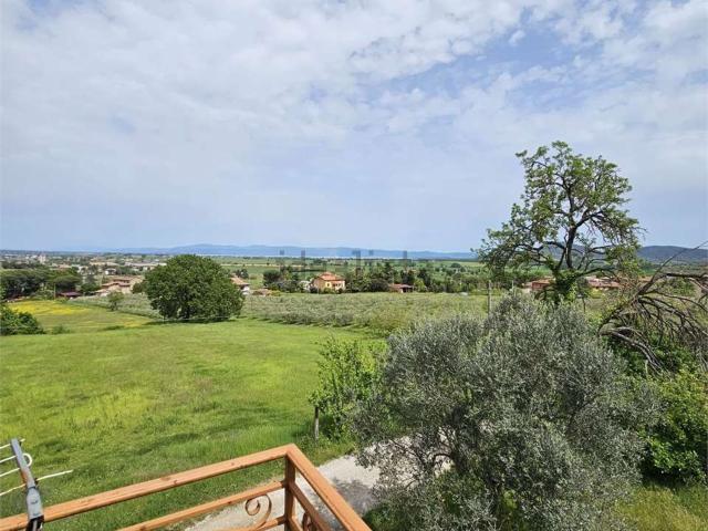 Appartamento in vendita a Panicale, Perugia