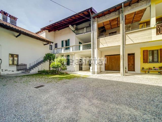 Appartamento in vendita a Brunello, Lombardia