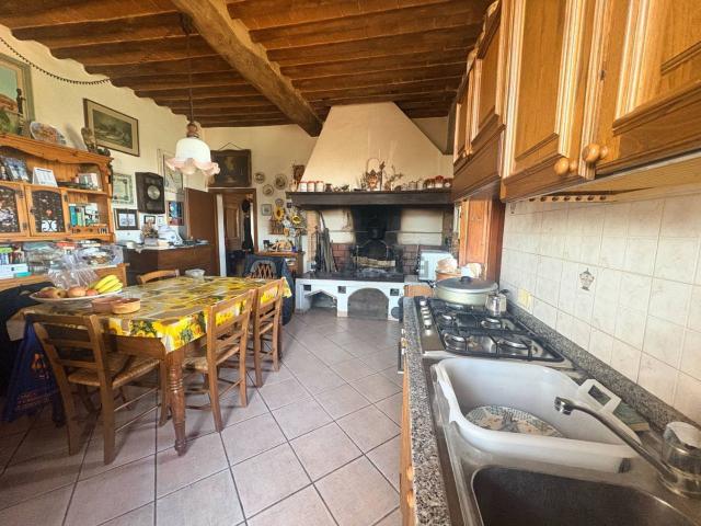 Appartamento in vendita a Terricciola, Toscana