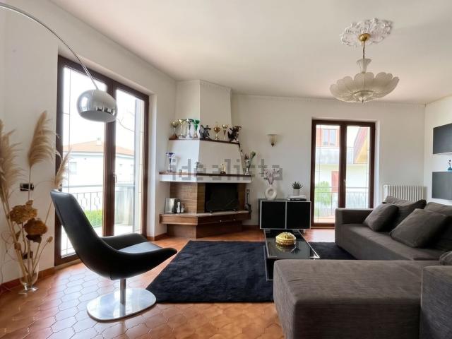 Appartamento in vendita a Marina di Montemarciano, Montemarciano