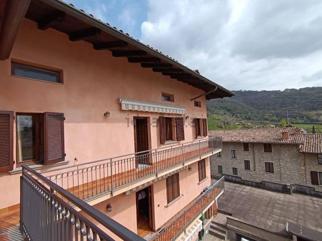 Appartamento in vendita a Carobbio Degli Angeli, Lombardia