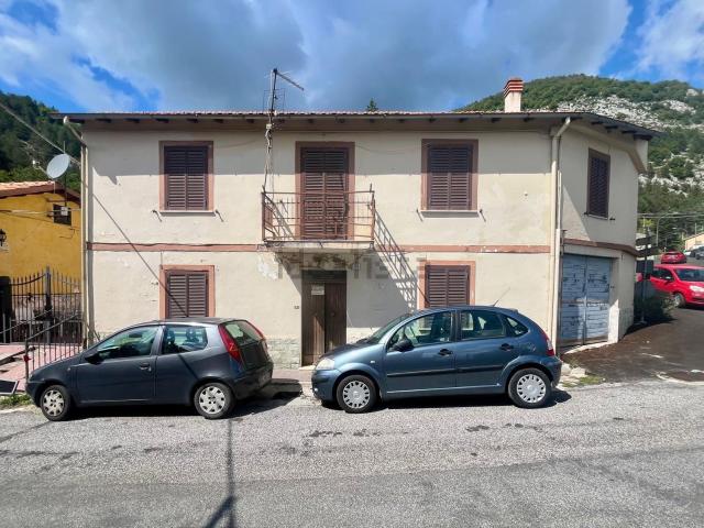 Appartamento in vendita a Fiamignano, Lazio