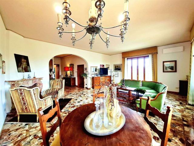 Appartamento in vendita a San Casciano in Val di Pesa, Toscana