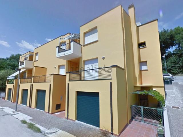 Appartamento in vendita a Pesaro, Pesaro E Urbino