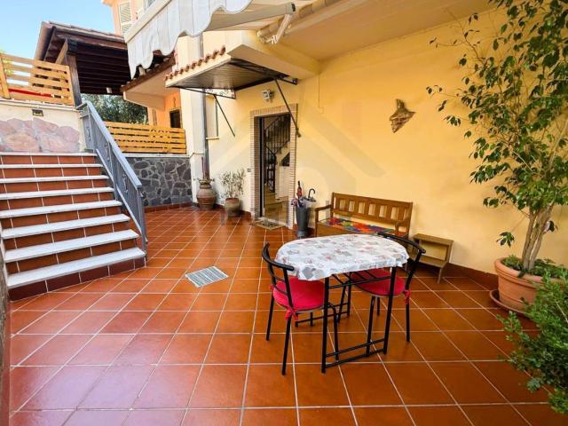 Appartamento in vendita a Elcetina, Santa Marinella