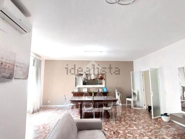 Appartamento in vendita a Villaggio Trieste, Latina