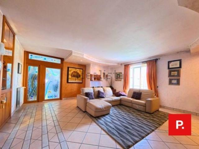 Appartamento in vendita a Casapulla, Campania