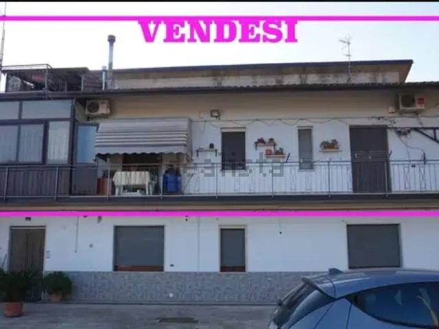 Appartamento in vendita a Ceppaloni, Campania