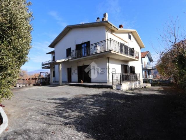 Appartamento in vendita a Tornimparte, Abruzzo