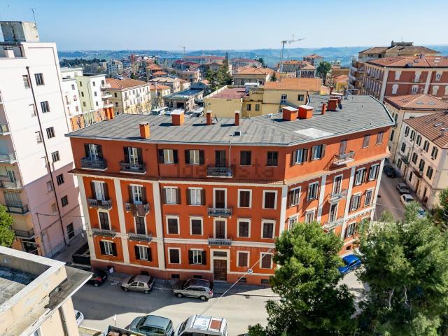 Appartamento in vendita a Santa Barbara, Chieti
