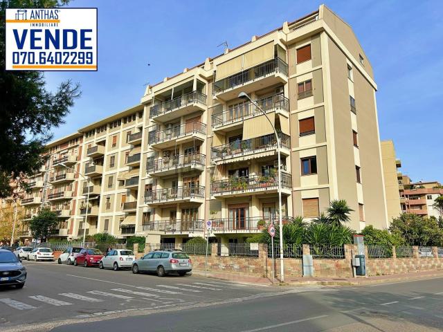 Appartamento in vendita a Quartiere del Sole, Cagliari