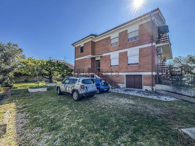 Appartamento in vendita a Stagni di Ostia, Roma Capitale