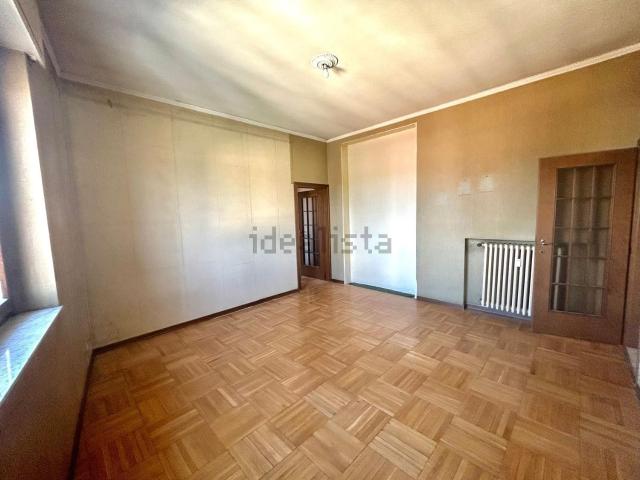 Appartamento in vendita a Gorla Maggiore, Lombardia