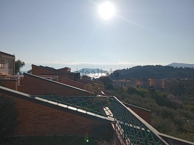 Appartamento in vendita a Bagnola, Lerici