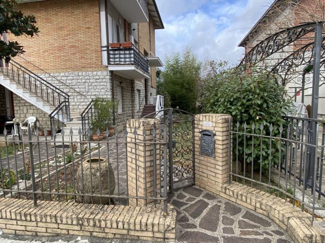 Attico in vendita a Marche, Pesaro E Urbino