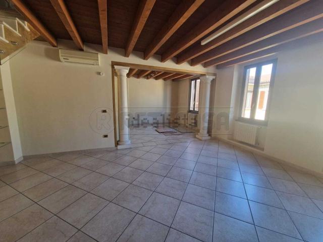Appartamento in vendita a Pontevico, Brescia