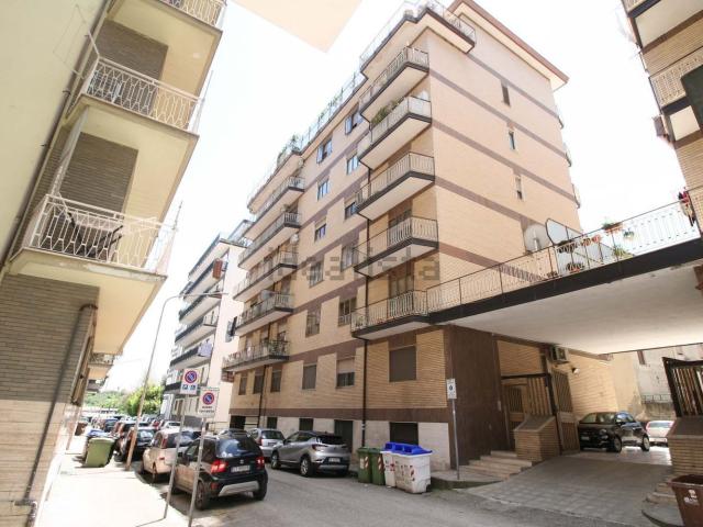 Appartamento in vendita a Benevento, Campania