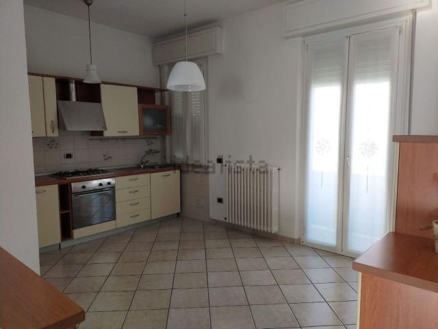 Appartamento in vendita a Pesaro, Pesaro E Urbino