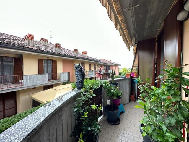 Appartamento in vendita a Bornasco, Lombardia