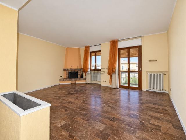 Attico in vendita a Villa San Martino, Pesaro