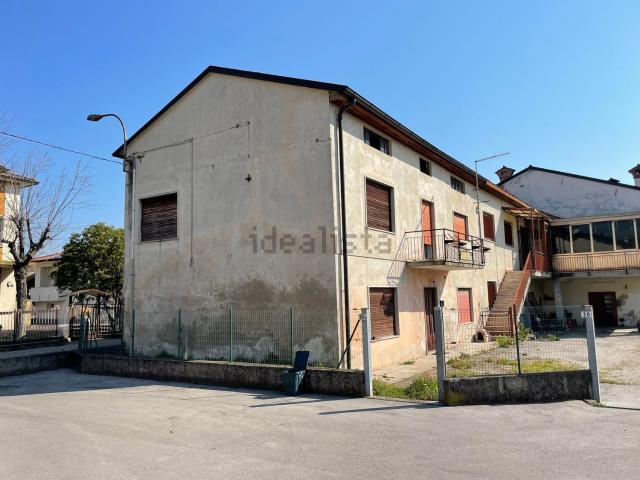Appartamento in vendita a Trissino, Veneto