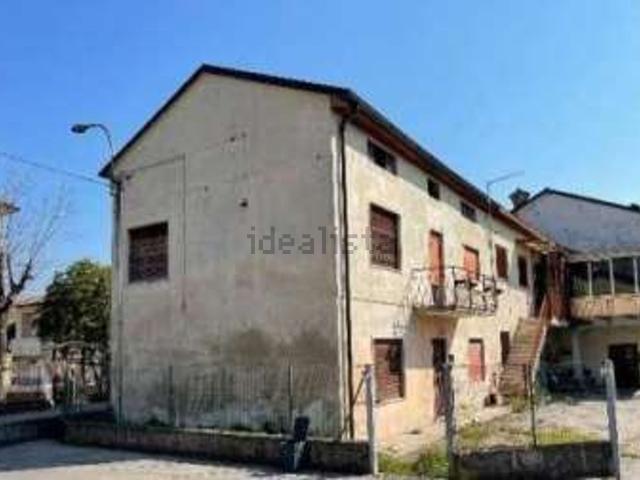 Appartamento in vendita a Trissino, Vicenza