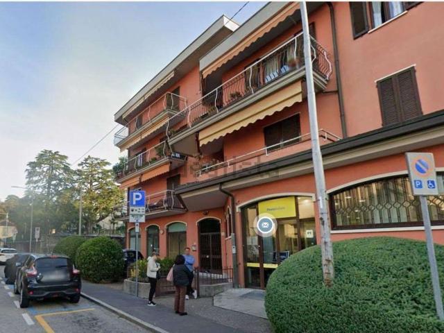 Appartamento in vendita a Biumo Superiore, Varese