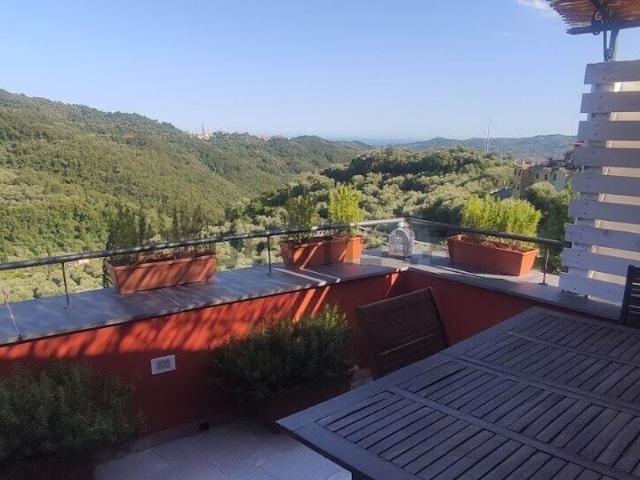 Appartamento in vendita a Vasia, Liguria