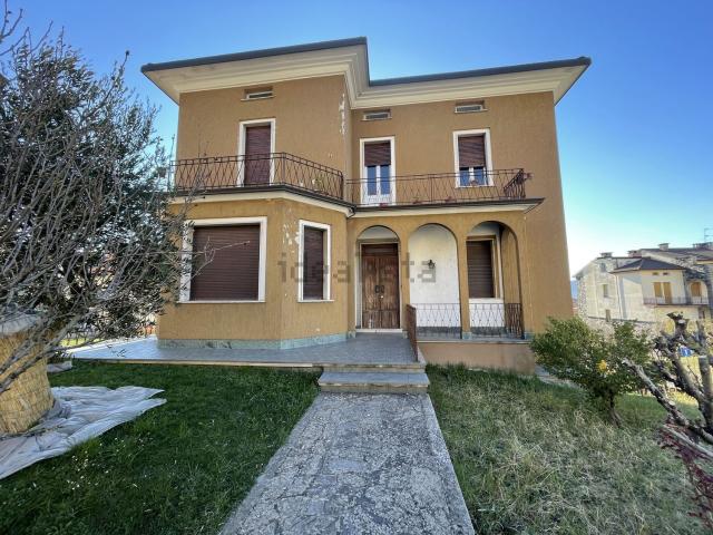 Appartamento in vendita a Bardi, Reggio Emilia