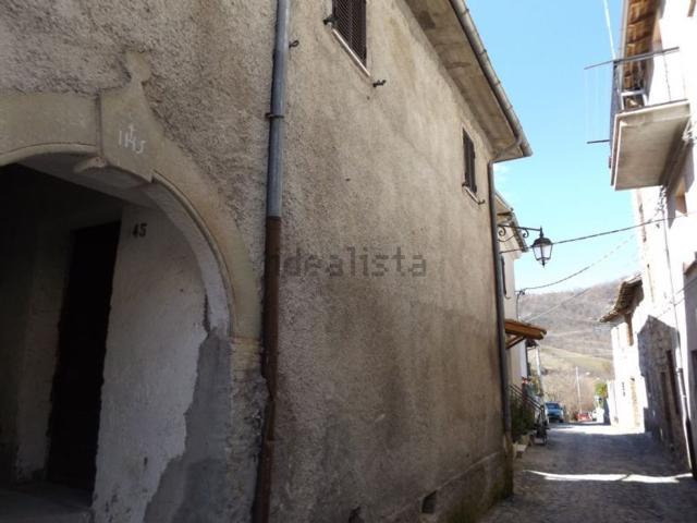 Appartamento in vendita a Carsoli, Abruzzo