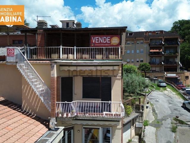 Appartamento in vendita a Poggio Mirteto, Lazio