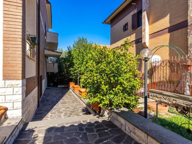 Appartamento in vendita a Monterotondo, Roma Capitale