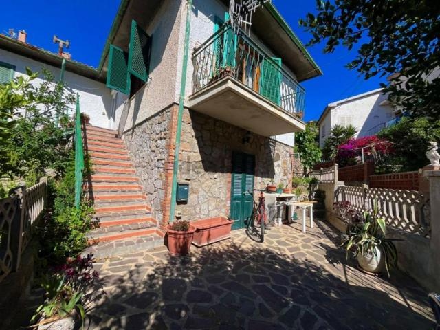 Appartamento in vendita a Isola del Giglio, Giglio Porto