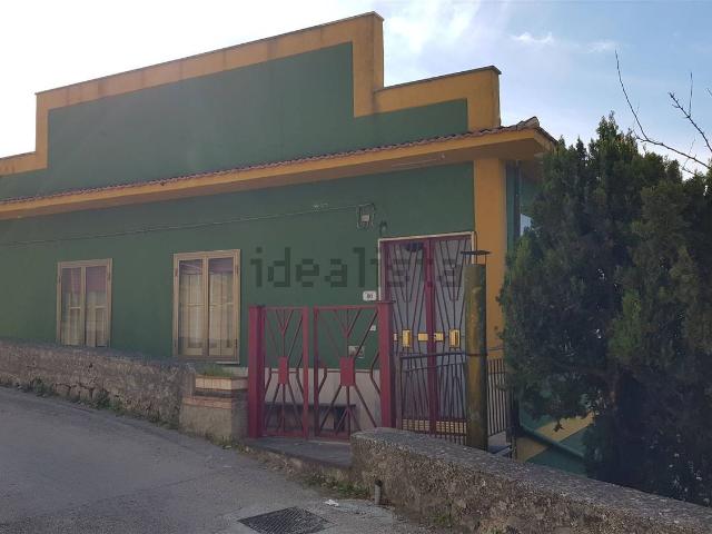 Appartamento in vendita a Aquara, Campania