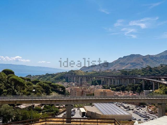 Appartamento in vendita a Giostra, Messina