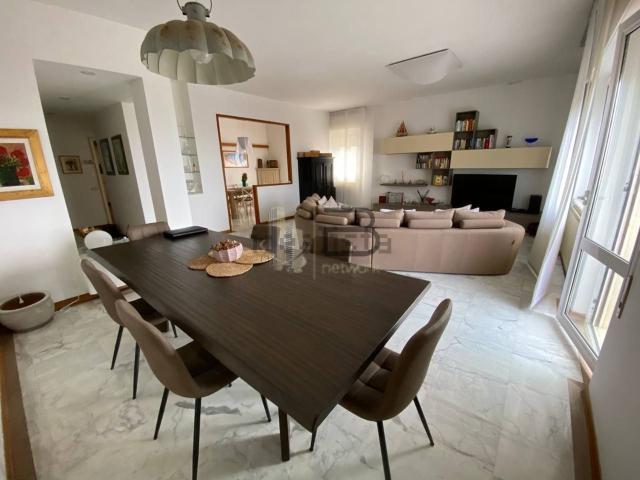 Appartamento in vendita a Marina di Carrara, Carrara