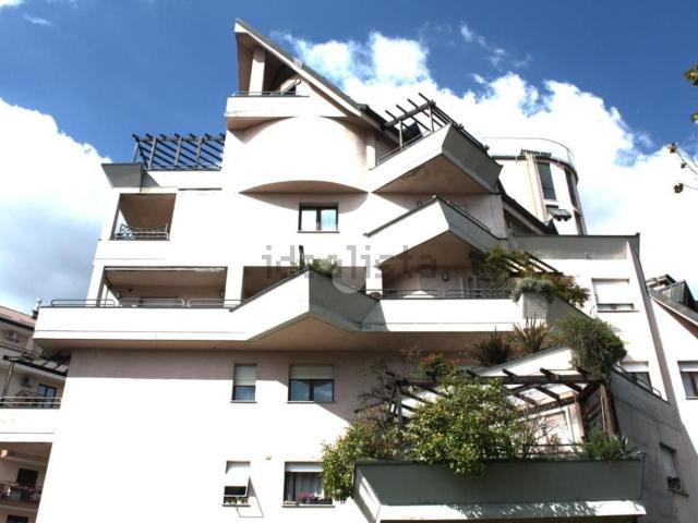 Appartamento in vendita a Busto Arsizio, Lombardia