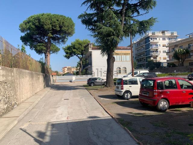 Appartamento in vendita a Portici, Campania