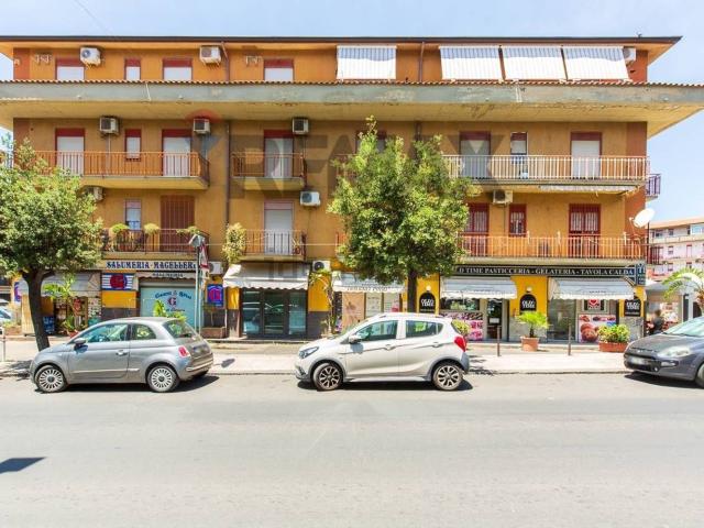 Appartamento in vendita a Motta Sant'anastasia, Sicilia